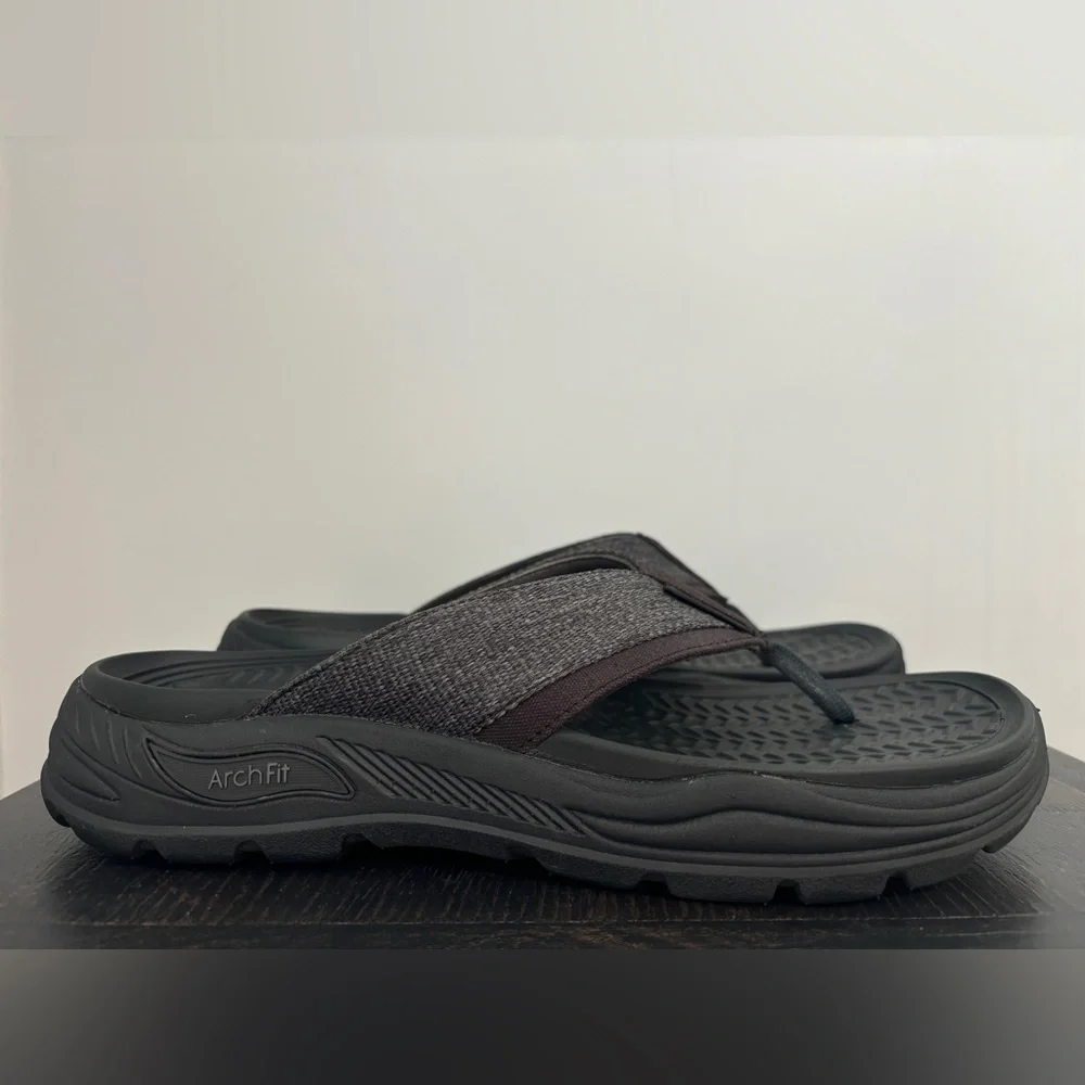 Skechers Arch Fit Sandals Men’s 10 Black Flip Flops Motley SD Rigel